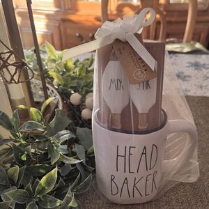 Rae Dunn White 'Head Baker' Mug Set